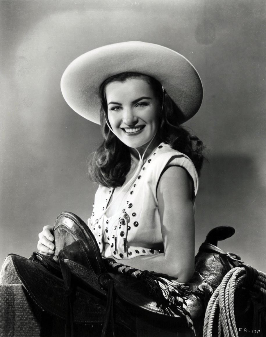 ella raines